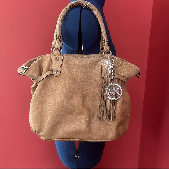 Michael Kors Crossbody Purse - Picture 15 of 15